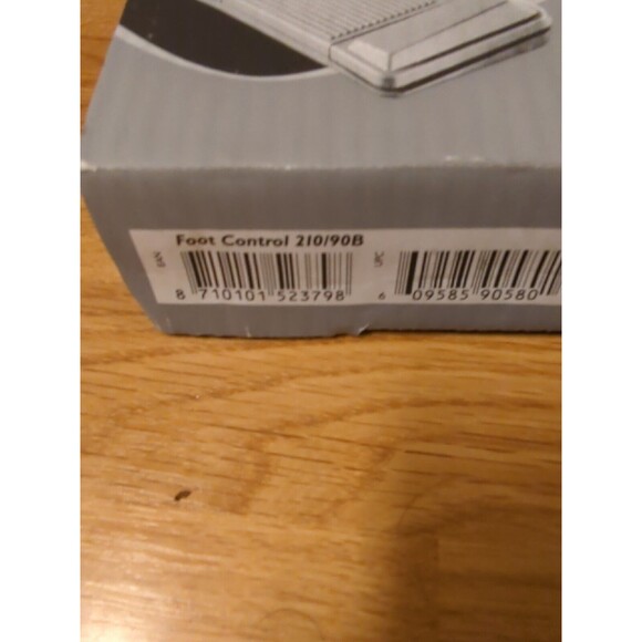 Philips Foot Control for Dictation and Transcription Systems Model 210/90B - Picture 3 of 5